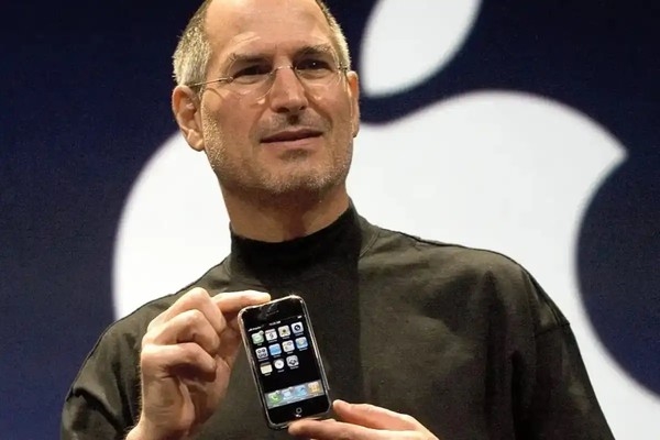苹果20周年纪念版iPhone消息汇总:明年秋季问世!